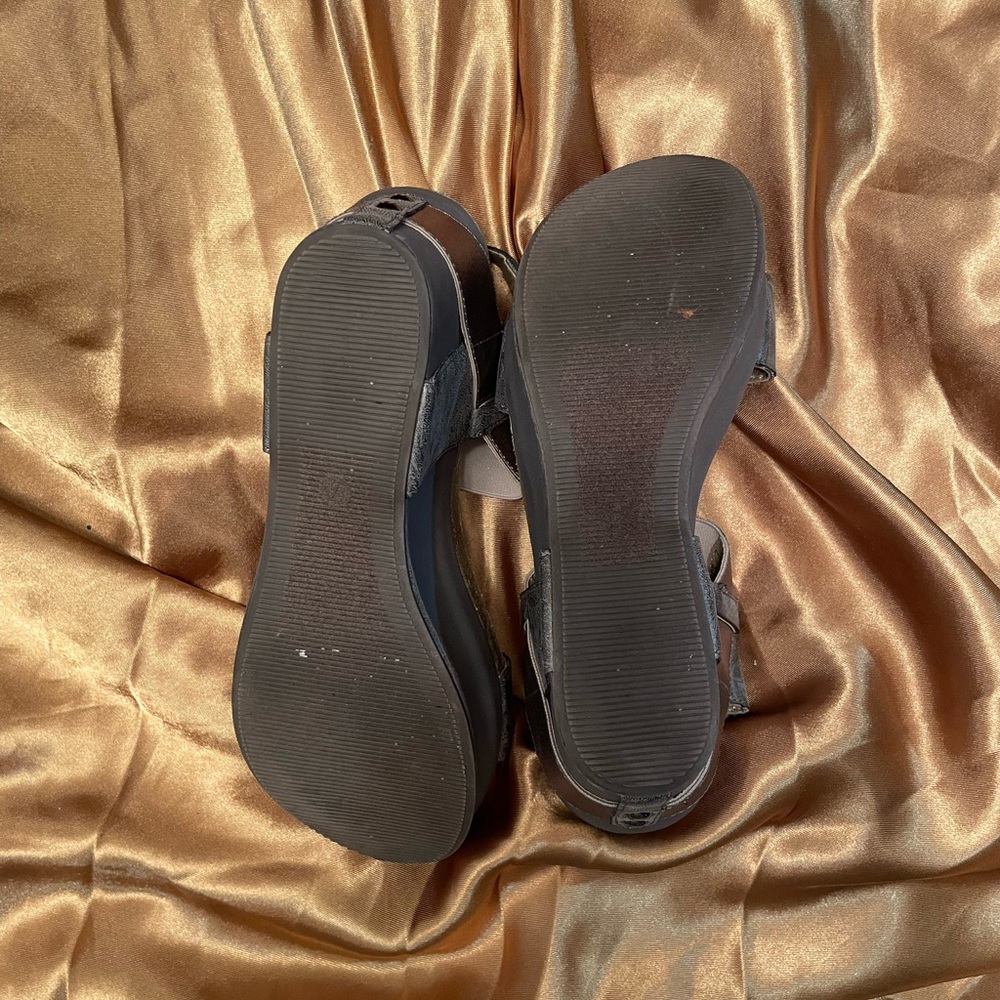 Corky’s Wedges View 4
